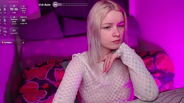 CherryNight6 online show from April 9, 2026, 9:10 pm