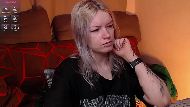 Snapshot of CherryNight6 chatting on February 10, 2026, 5:06 am CherryNight6 online show from February 10, 2026, 5:06 am