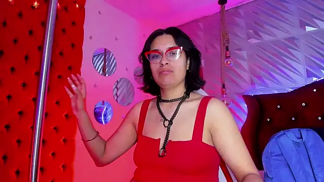Roxanne Han online show from May 27, 2026, 12:23 pm
