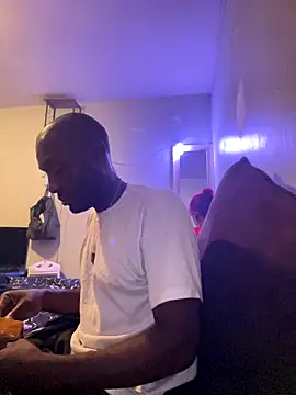 Snapshot of DiabloDicc74 chatting on October 28, 2025, 8:13 am DiabloDicc74 online show from October 28, 2025, 8:13 am