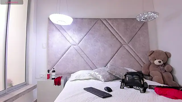 Videl Star online show from December 2, 2025, 7:04 pm