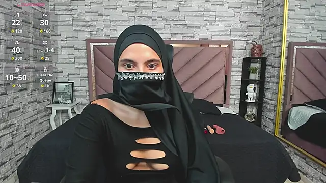 Snapshot of Dania_Halabi chatting on October 28, 2025, 7:02 pm Dania Halabi online show from October 28, 2025, 7:02 pm