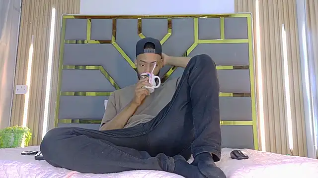 Neytanmalcon online show from February 7, 2026, 6:49 pm