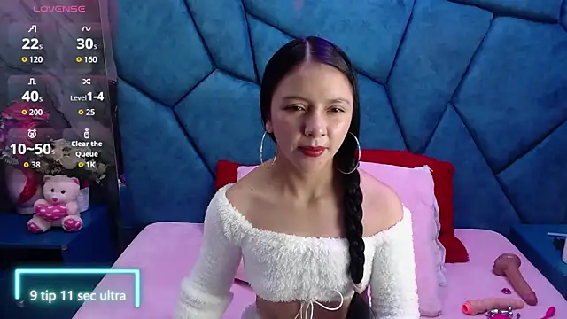 JulietaDiamond online show from February 27, 2026, 3:07 am