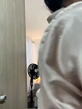 Snapshot of AbbyHank2 chatting on December 1, 2025, 6:20 pm AbbyHank2 online show from December 1, 2025, 6:20 pm