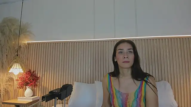 NahimiThompson online show from July 9, 2026, 7:35 pm