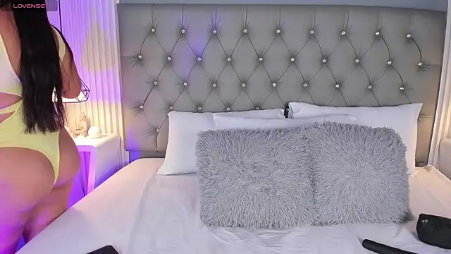 Snapshot of Anasha21 chatting on March 31, 2026, 4:36 am Anasha21 online show from March 31, 2026, 4:36 am