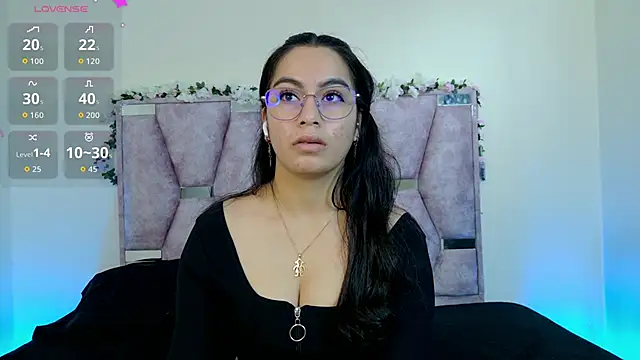 Snapshot of Iris_mandarinne chatting on October 29, 2025, 5:56 pm Iris mandarinne online show from October 29, 2025, 5:56 pm