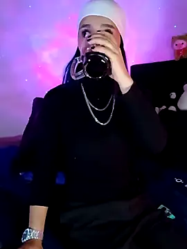 Snapshot of SharonSalazar chatting on March 29, 2026, 3:30 am SharonSalazar online show from March 29, 2026, 3:30 am