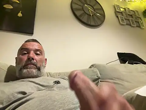 Snapshot of plymouthlad82 chatting on July 16, 2026, 12:18 am plymouthlad82 online show from July 16, 2026, 12:18 am