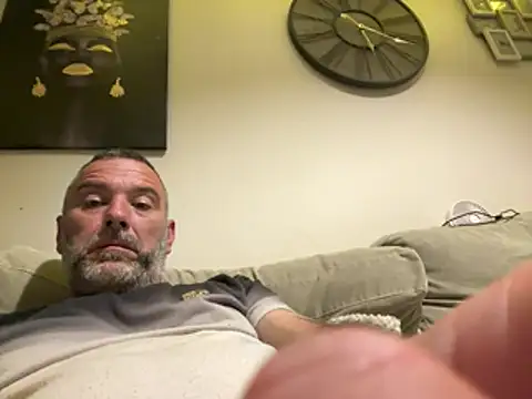 Snapshot of plymouthlad82 chatting on June 29, 2026, 12:17 am plymouthlad82 online show from June 29, 2026, 12:17 am