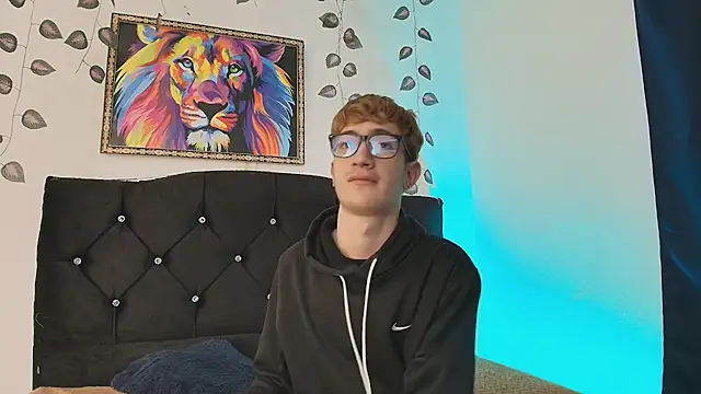 Erick Taylor3 online show from November 26, 2025, 5:46 pm