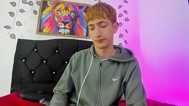 Erick Taylor3 online show from November 15, 2025, 6:34 pm