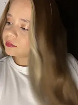 Snapshot of Abbyfisher22_ chatting on April 12, 2026, 11:41 pm Abbyfisher22 online show from April 12, 2026, 11:41 pm