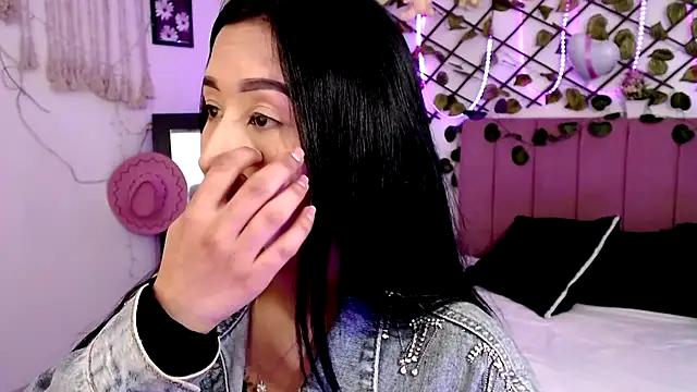 melissa  dolce online show from October 31, 2025, 8:38 pm