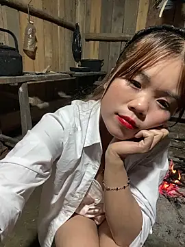 nachi-baby online show from November 30, 2025, 8:09 pm