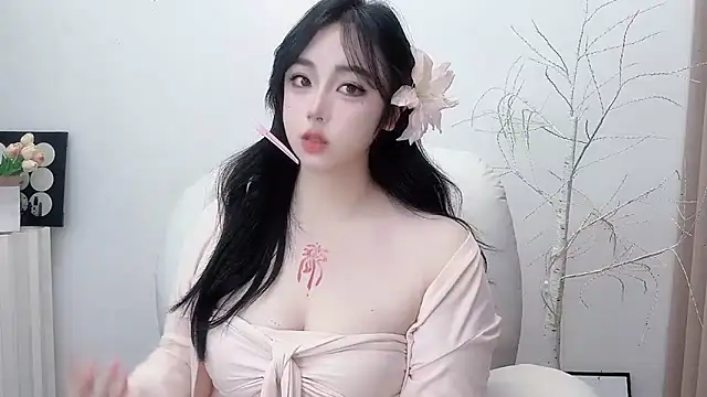 Snapshot of Love-hanzaizai718 chatting on December 20, 2025, 3:37 pm Love-hanzaizai718 online show from December 20, 2025, 3:37 pm