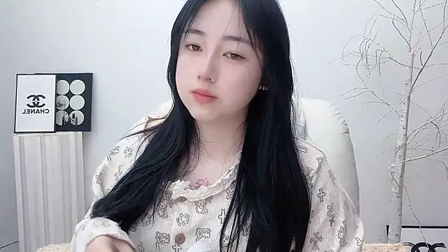 Snapshot of Love-hanzaizai718 chatting on November 18, 2025, 8:01 pm Love-hanzaizai718 online show from November 18, 2025, 8:01 pm