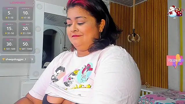 Hanna curvy  online show from January 15, 2026, 11:35 am