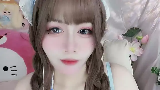 -zhuzhu-999- online show from December 18, 2025, 8:56 pm