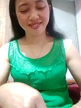 TRIEUTRIEU20 online show from May 8, 2026, 2:21 pm