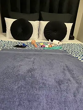 Nicole bash online show from April 3, 2026, 7:59 am