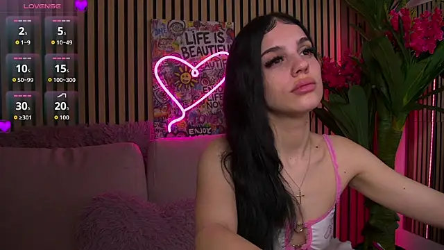 MirunaHaze online show from March 8, 2026, 5:22 am