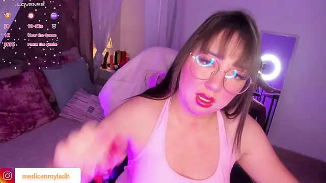 Myla mayfield online show from December 15, 2025, 12:11 pm