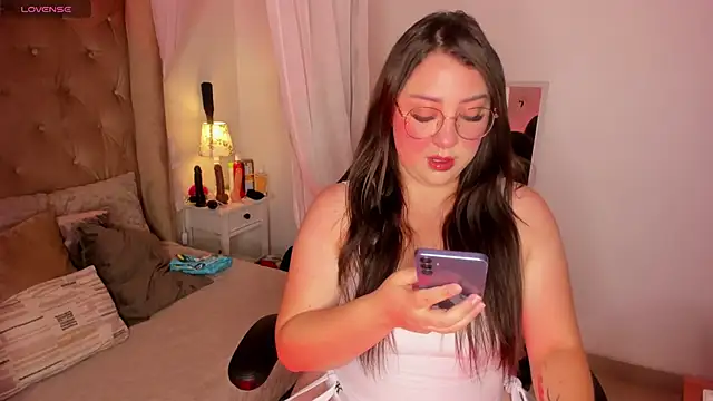 Myla mayfield online show from November 27, 2025, 11:43 am