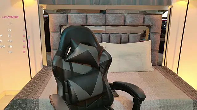 Snapshot of Bella_Clark2 chatting on January 15, 2026, 2:31 pm Bella Clark2 online show from January 15, 2026, 2:31 pm