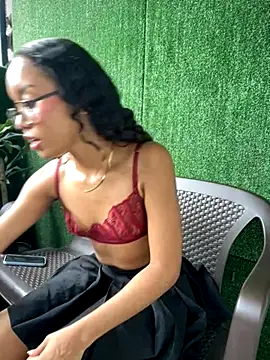 Snapshot of GiselleVice chatting on December 14, 2025, 7:19 pm GiselleVice online show from December 14, 2025, 7:19 pm