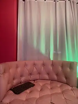 Snapshot of GiselleVice chatting on February 6, 2026, 2:02 pm GiselleVice online show from February 6, 2026, 2:02 pm