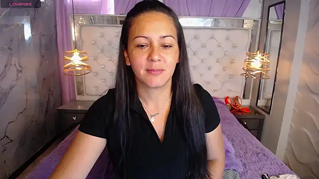 Melissa-roberts online show from November 22, 2025, 2:38 pm