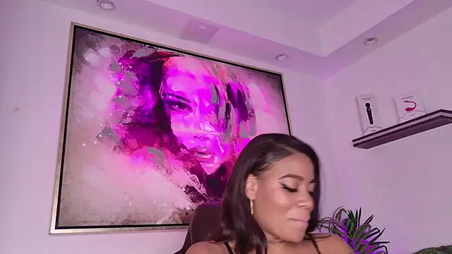 Snapshot of loana_vegas chatting on December 1, 2025, 4:30 pm loana vegas online show from December 1, 2025, 4:30 pm