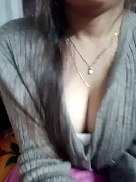 Sujatab250 online show from November 29, 2025, 6:41 pm