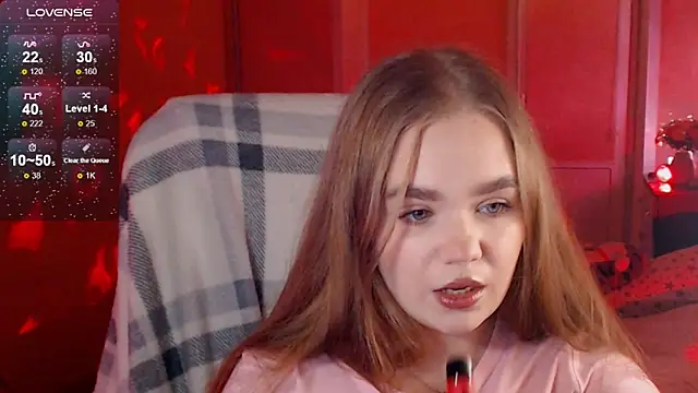 Snapshot of EmilyRisse chatting on October 30, 2025, 3:31 pm EmilyRisse online show from October 30, 2025, 3:31 pm