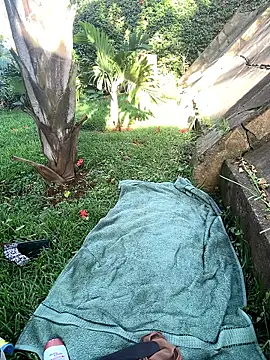 Snapshot of BubblesLovexox chatting on April 1, 2026, 2:03 pm BubblesLovexox online show from April 1, 2026, 2:03 pm