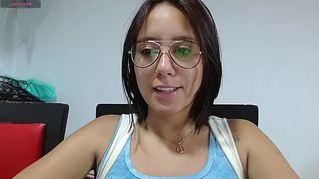 LunaaMorena online show from June 2, 2026, 2:06 pm