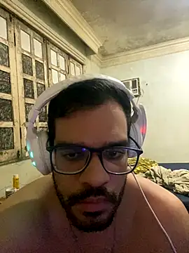 Clarkkt online show from November 29, 2025, 2:44 am