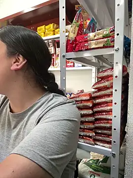 chanelketty online show from November 15, 2025, 3:05 pm