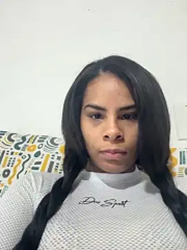 Snapshot of NikolRose chatting on November 1, 2025, 2:00 pm NikolRose online show from November 1, 2025, 2:00 pm