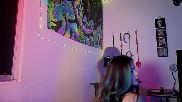 Snapshot of AshGraven chatting on November 29, 2025, 11:05 pm AshGraven online show from November 29, 2025, 11:05 pm