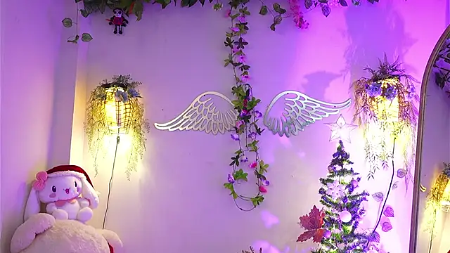 ISA NIXON online show from December 16, 2025, 8:57 pm