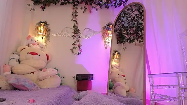 ISA NIXON online show from February 7, 2026, 8:39 pm