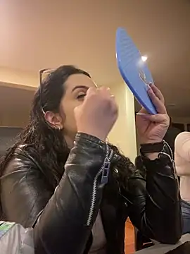 Kloe Novoa online show from March 6, 2026, 12:22 pm