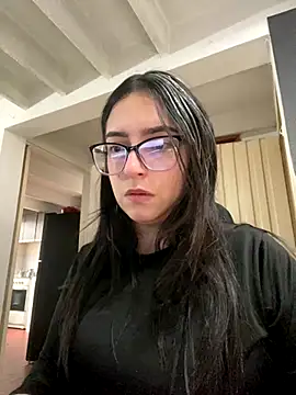 Kloe Novoa online show from December 20, 2025, 12:52 pm