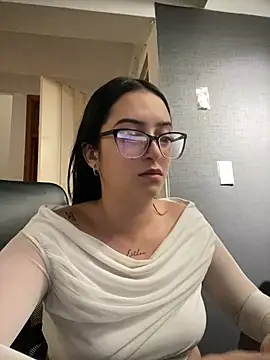 Kloe Novoa online show from February 23, 2026, 1:12 pm