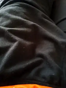 Snapshot of Andres__00 chatting on March 31, 2026, 7:05 pm Andres 00 online show from March 31, 2026, 7:05 pm