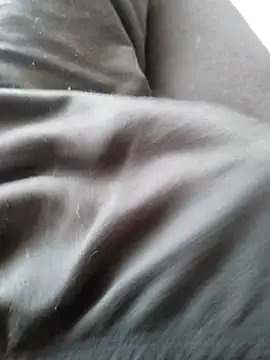 Snapshot of Andres__00 chatting on April 1, 2026, 3:42 pm Andres 00 online show from April 1, 2026, 3:42 pm