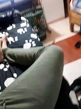 Snapshot of Andres__00 chatting on March 23, 2026, 2:00 am Andres 00 online show from March 23, 2026, 2:00 am